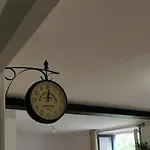 Nid Douillet à Quelques Pas De La Gare. Appartamento