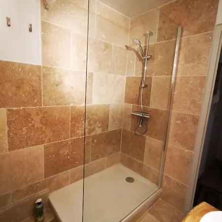 Nid Douillet A Quelques Pas De La Gare. Appartement Carcassonne