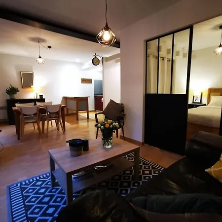 Nid Douillet à Quelques Pas De La Gare. Apartamento *